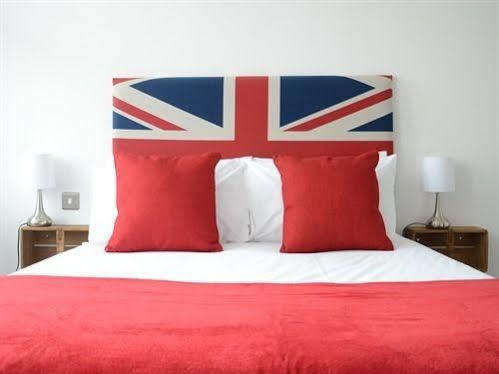 The Retro Bed & Breakfast แคนเทอร์เบอรี ภายนอก รูปภาพ